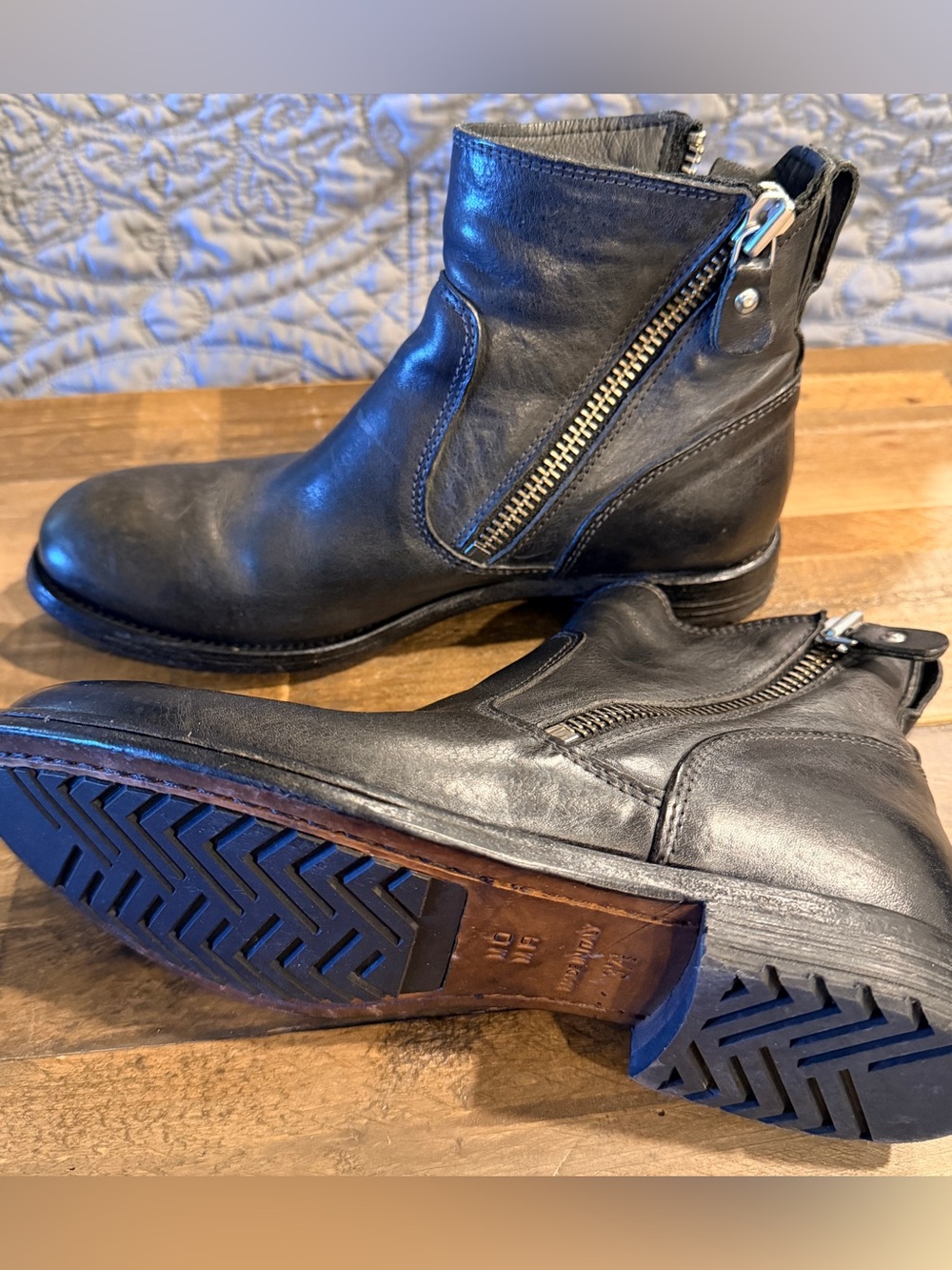 Moma Women’s Italian Black Leather Zip Ankle Boots